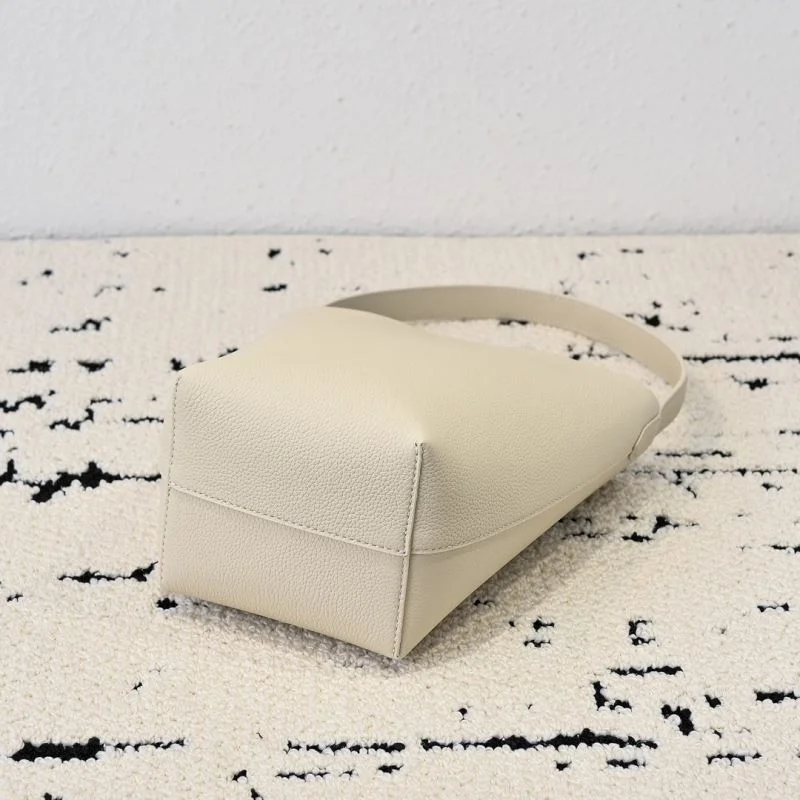 The Row Bucket Bags Lightweight 45632