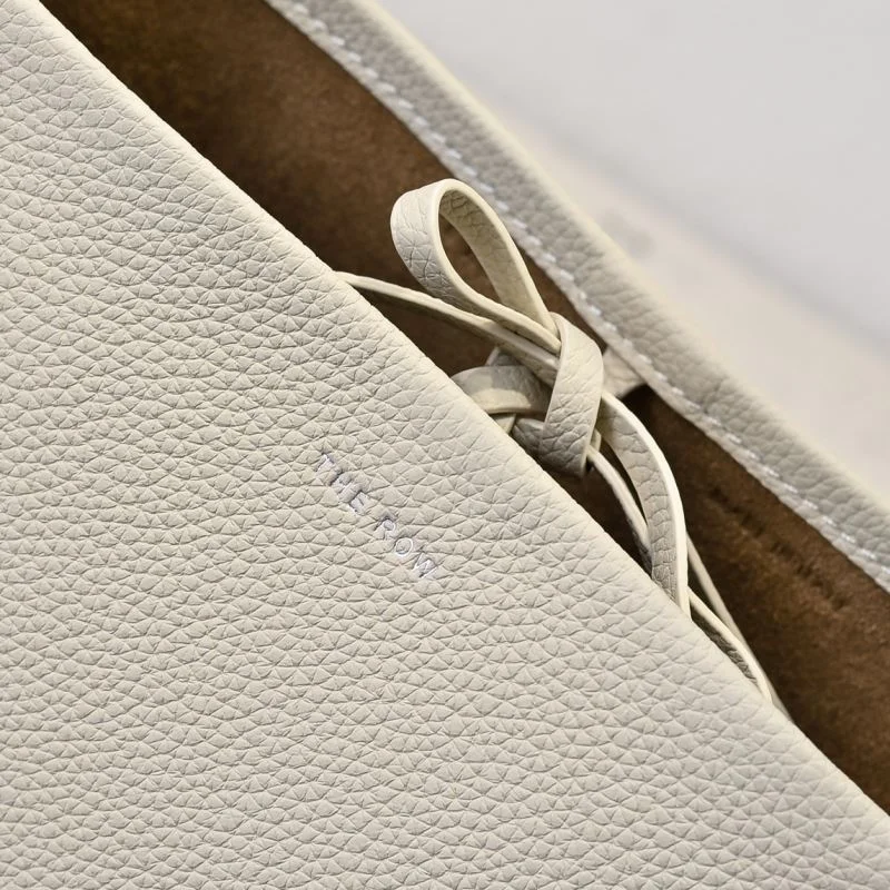 The Row Bucket Bags Lightweight 45632