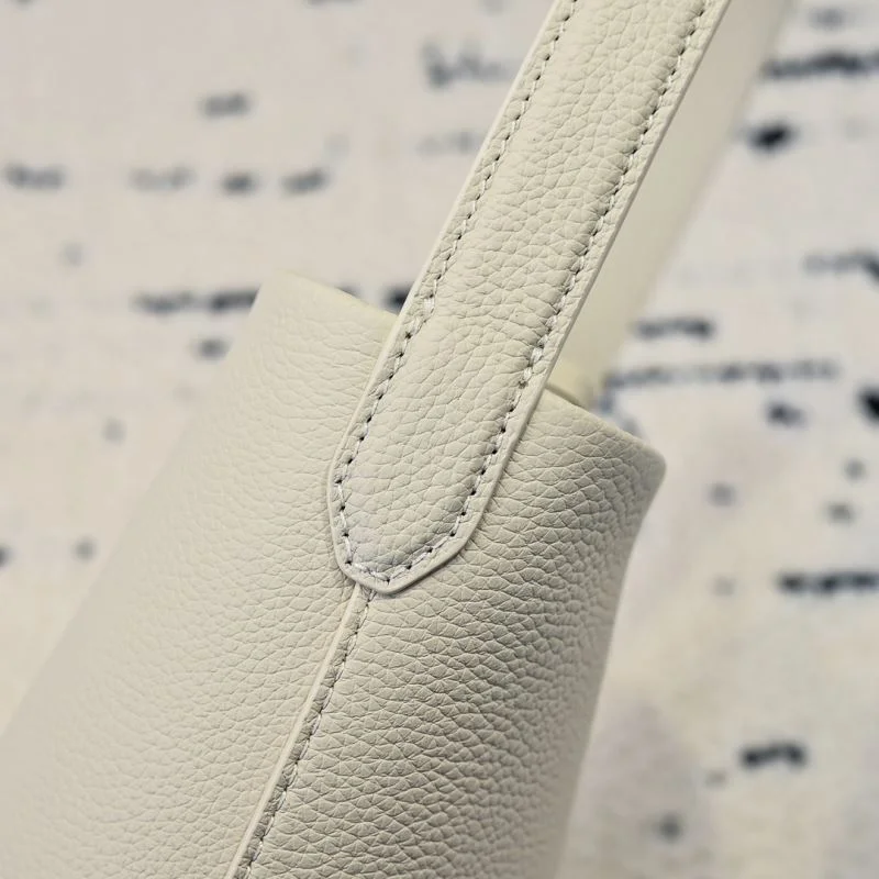 The Row Bucket Bags Lightweight 45632