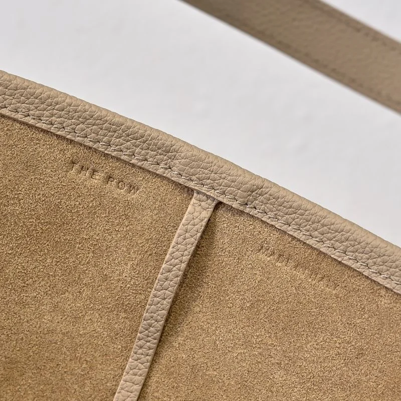 The Row Bucket Bags Comfortable 45598