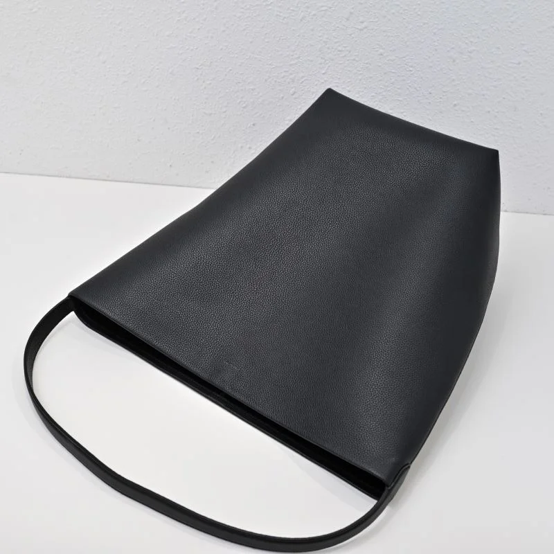 The Row Bucket Bags Sporty 45421