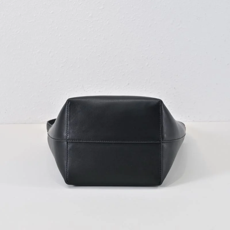 The Row Bucket Bags Comfortable 45474