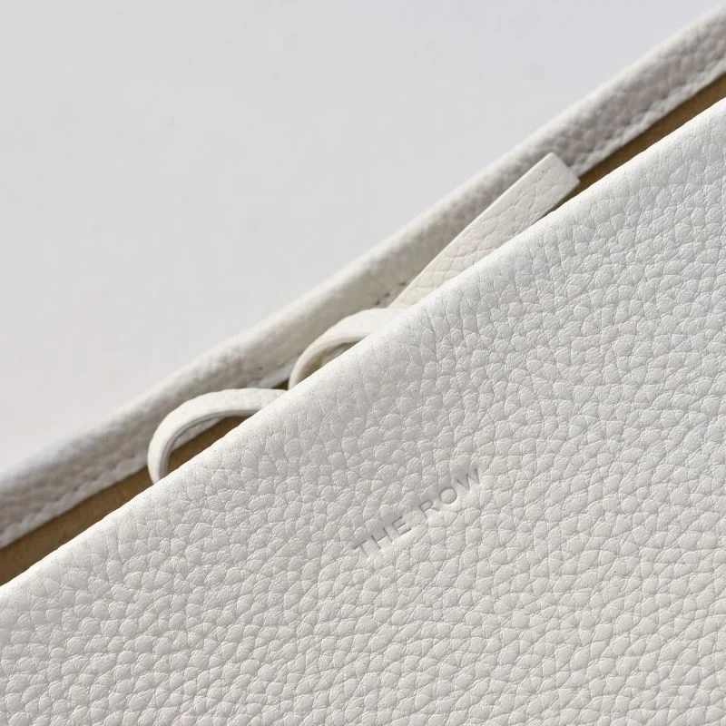 FreshLook The Row Bucket Bags 45380