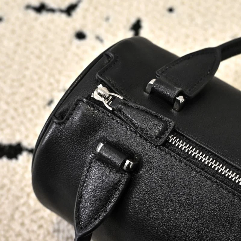 TravelReady The Row Round Bags 45567