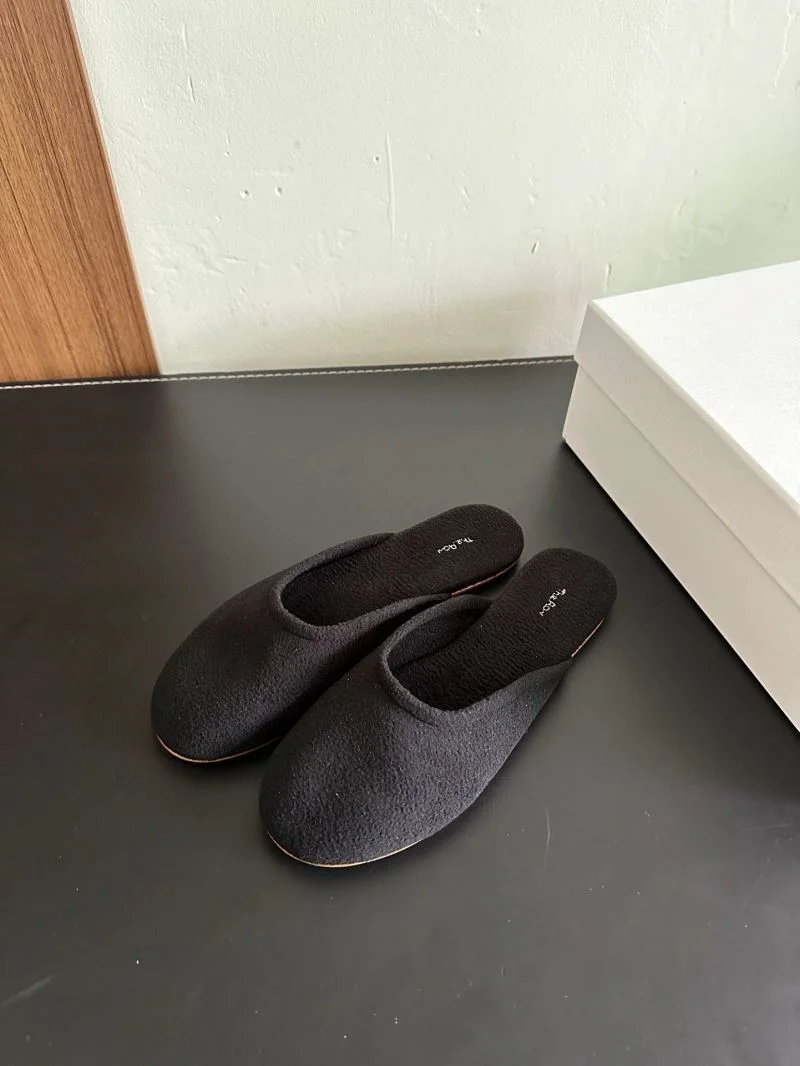 The Row Sandals Lightweight 7240