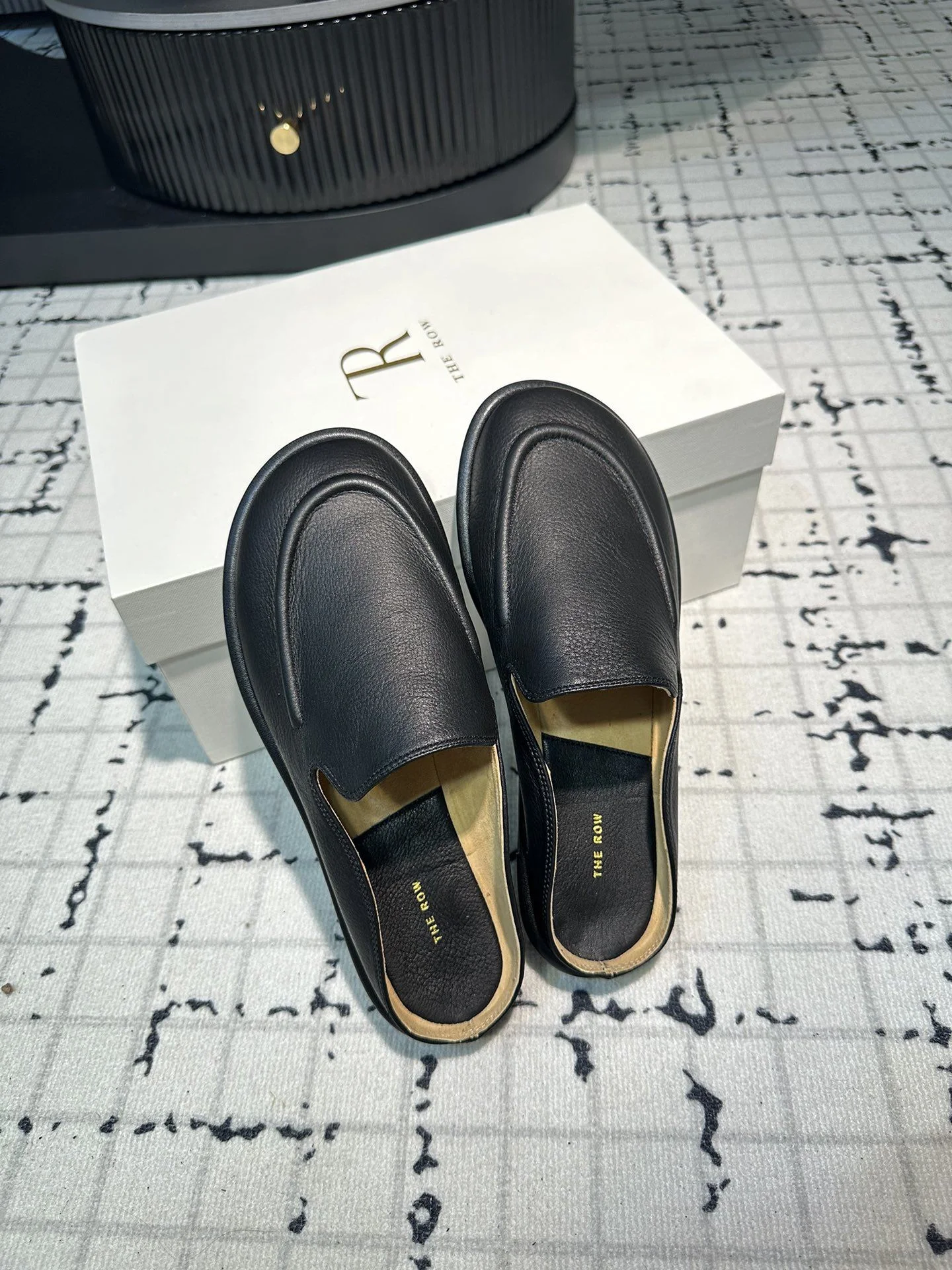 The Row Sandals Chic 7236