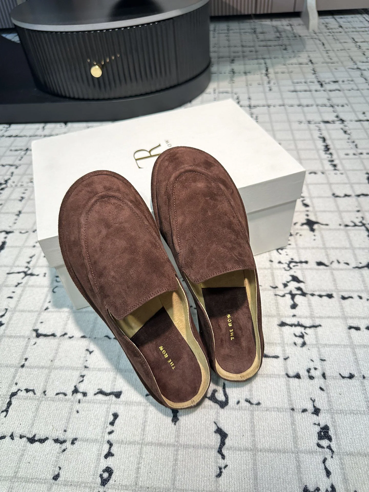 Elegant The Row Sandals 7221