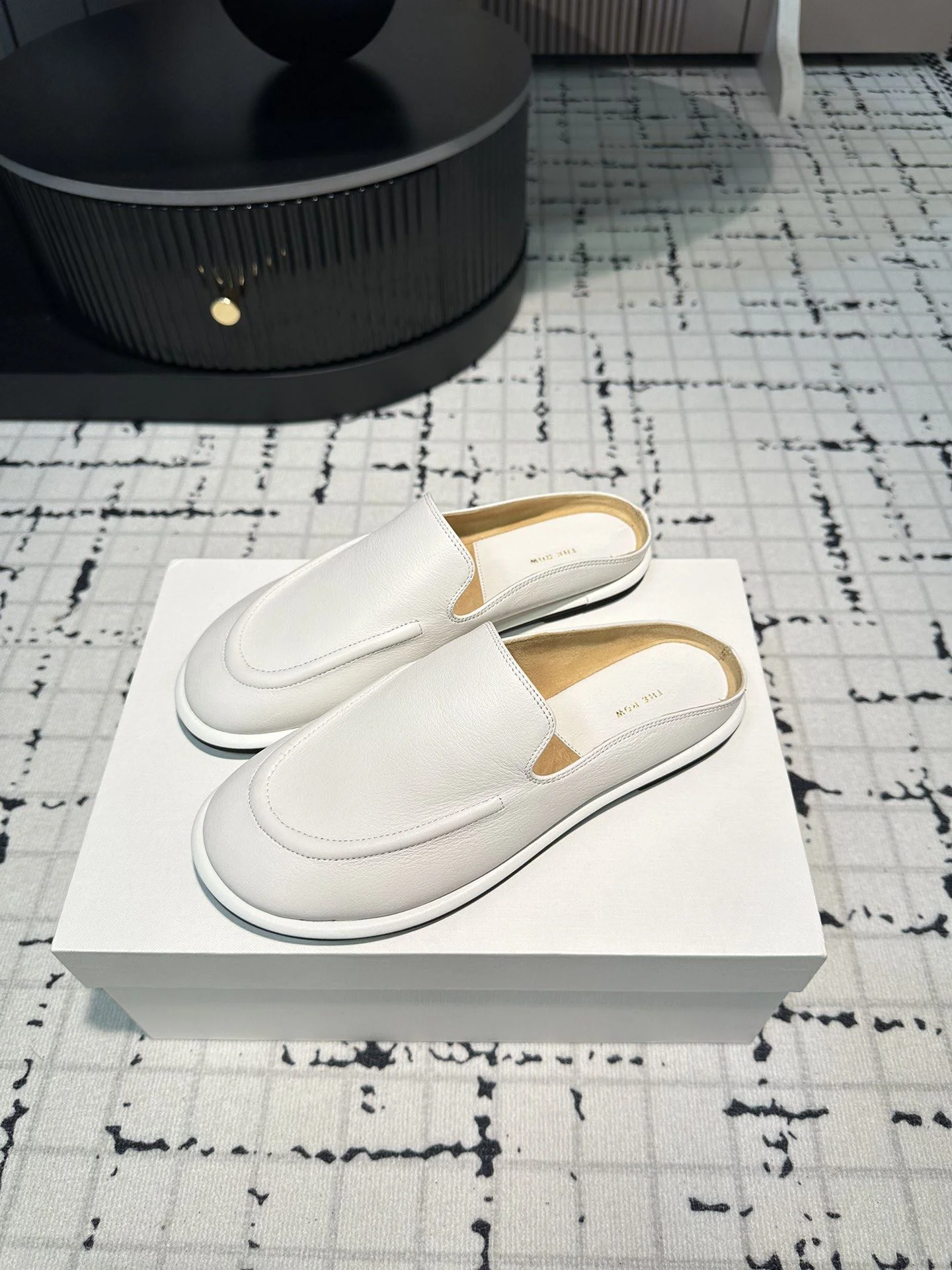 Effortless The Row Sandals 7218