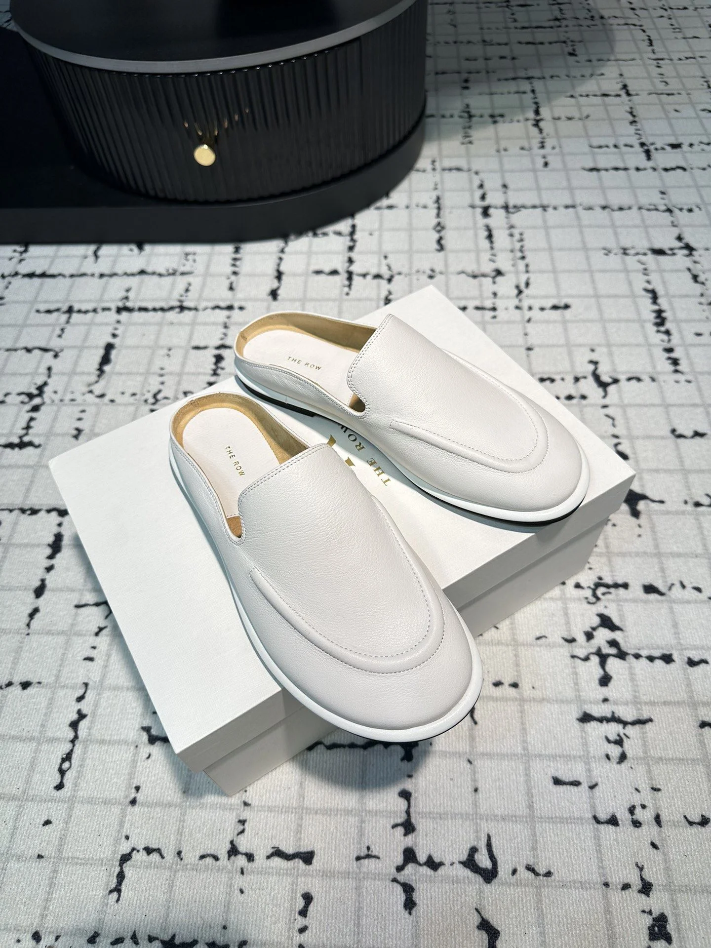 Effortless The Row Sandals 7218