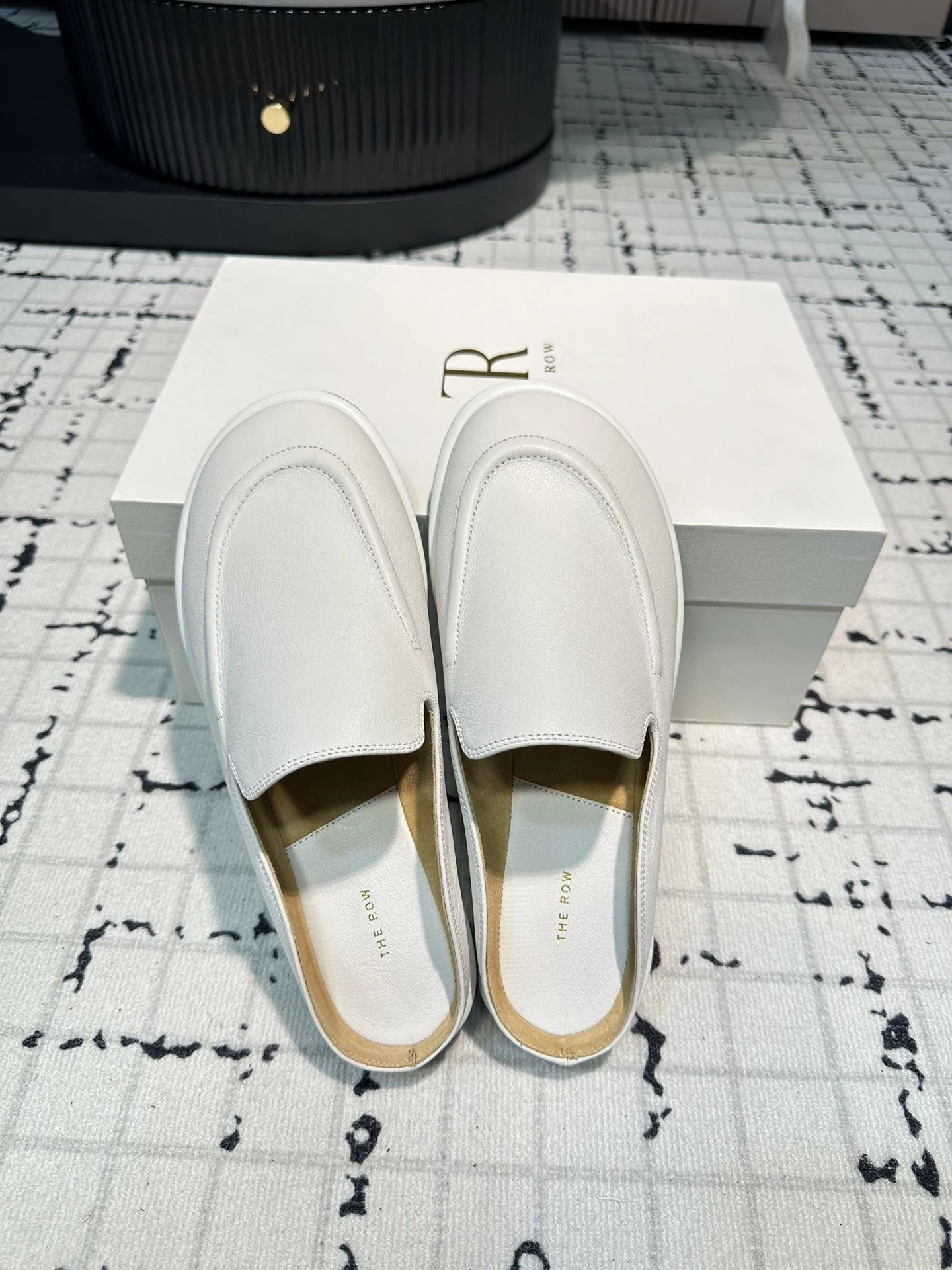Effortless The Row Sandals 7218
