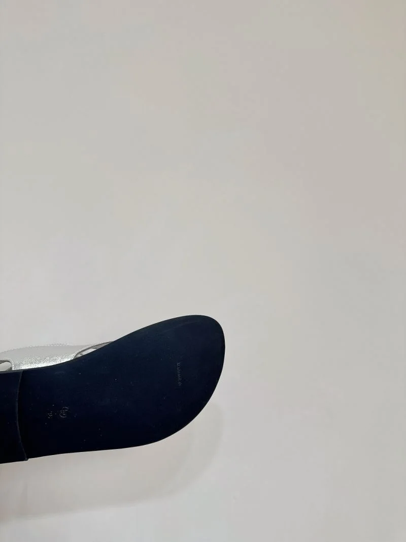 WellDesigned The Row Sandals 11246