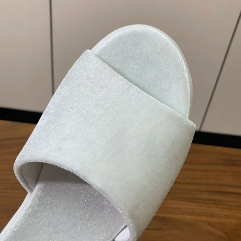 Unique The Row Sandals 11286