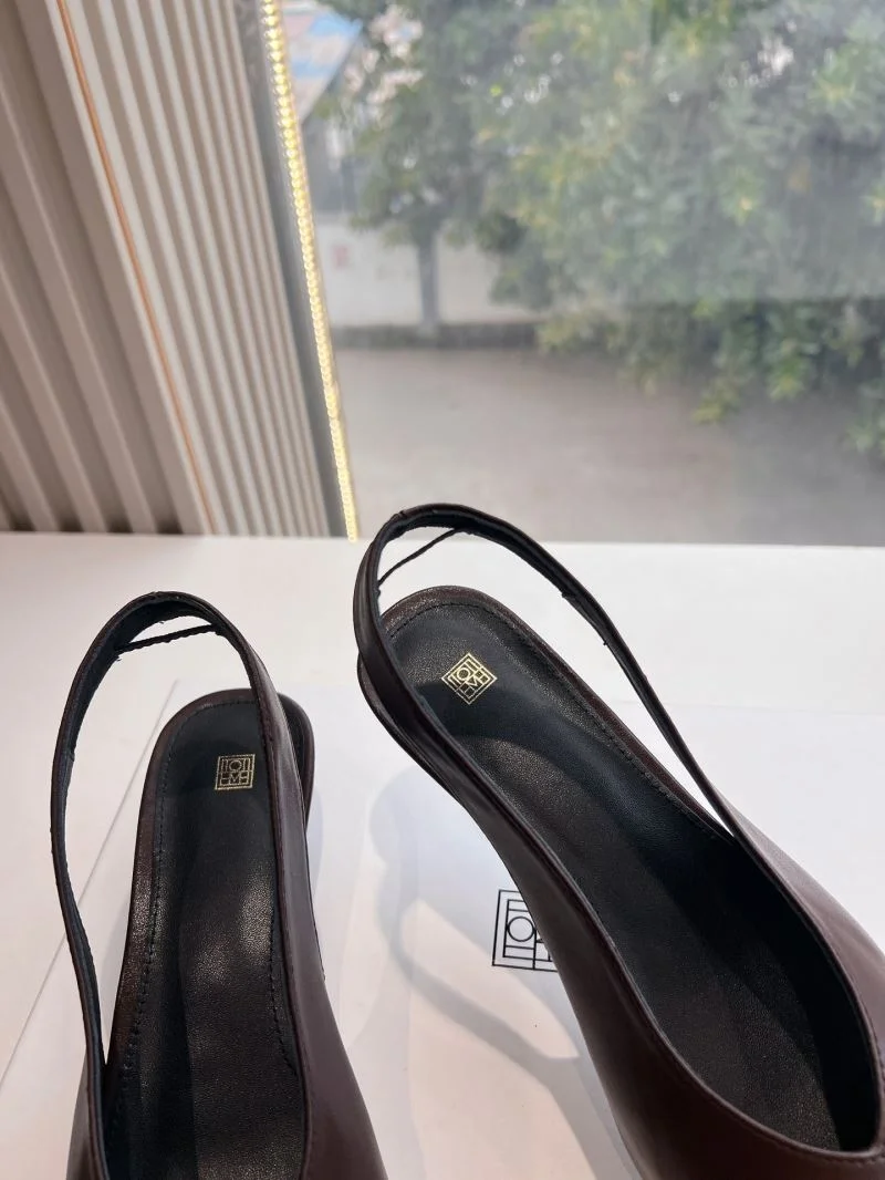 The Row Sandals Attractive 8903