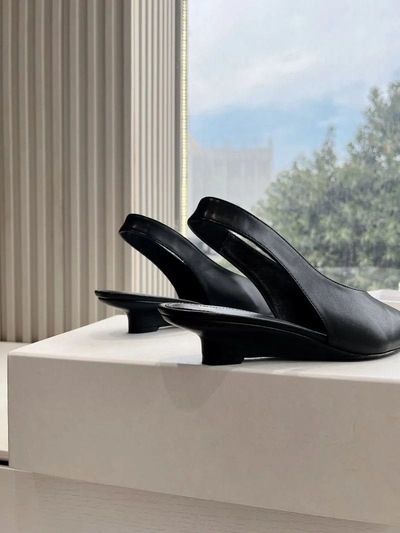 The Row Sandals Attractive 8890