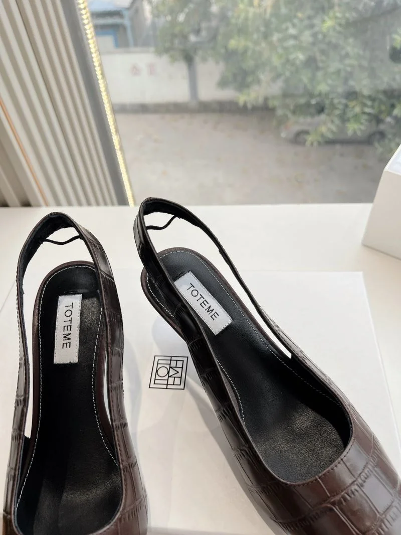 Bold The Row Sandals 8879