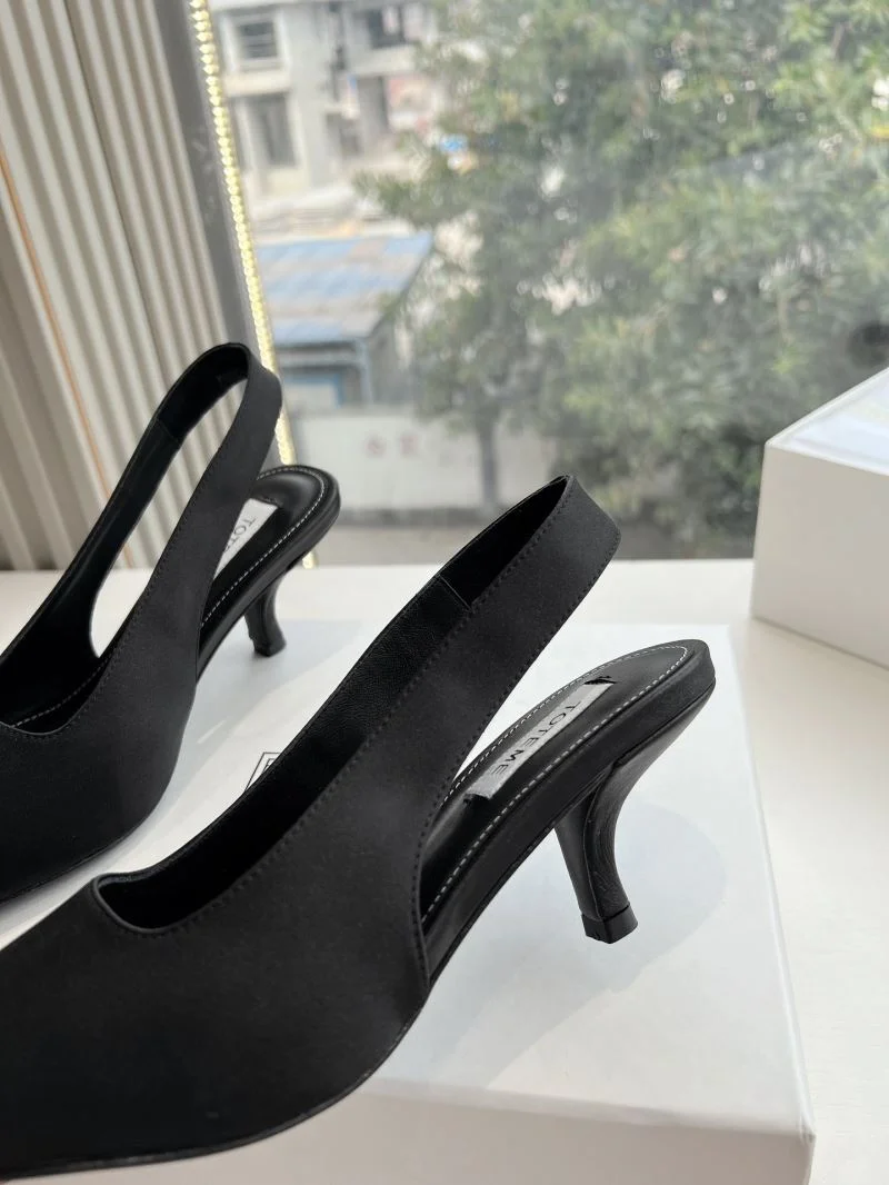 The Row Sandals EyeCatching 8880