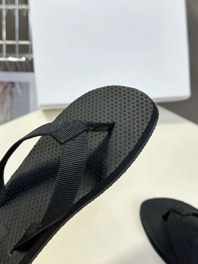 The Row Sandals Efficient 8888