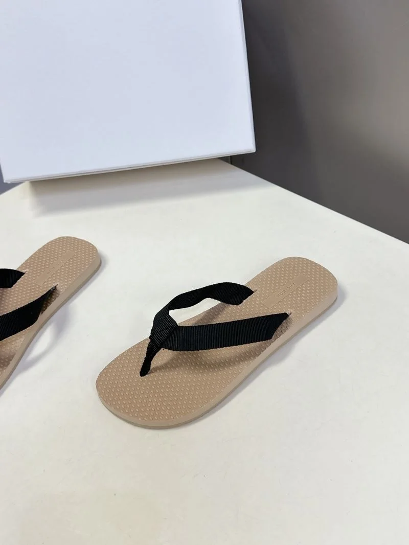 The Row Sandals ZeroBulk 8842