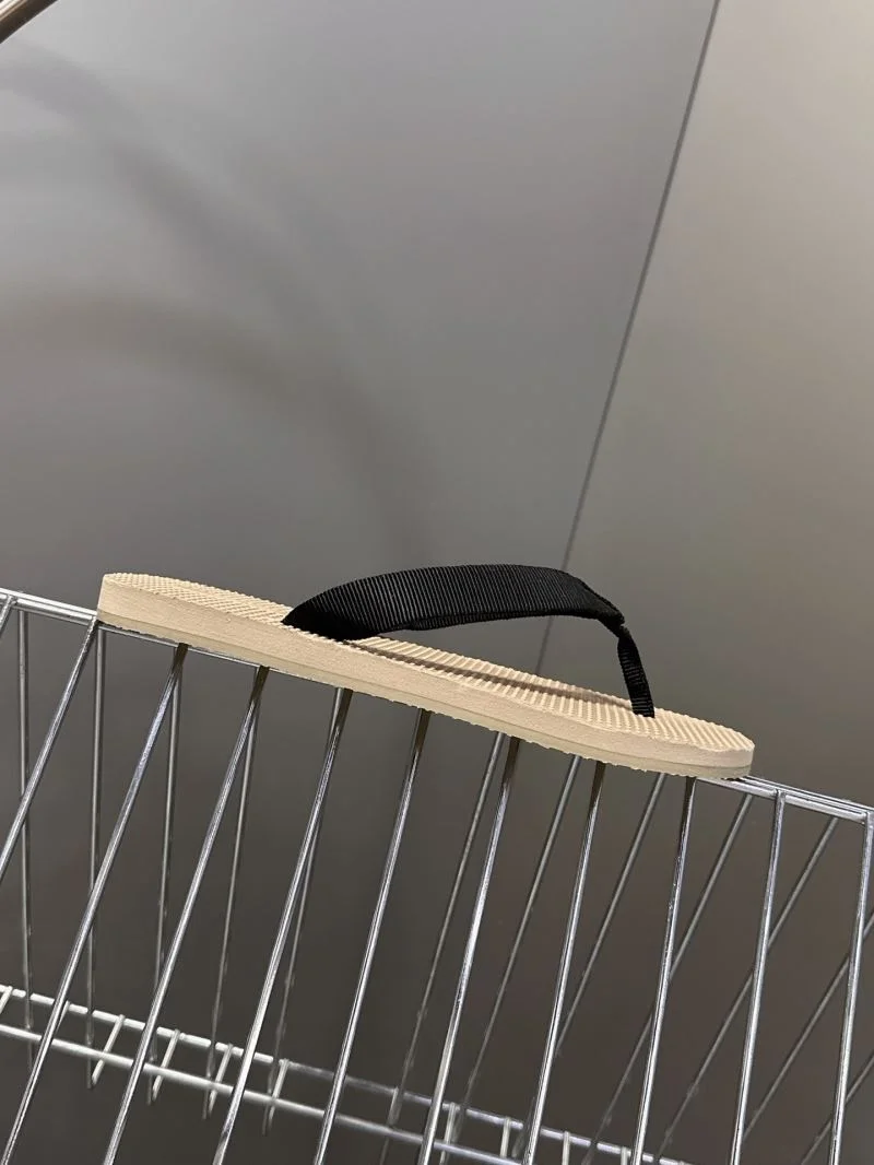 The Row Sandals ZeroBulk 8842