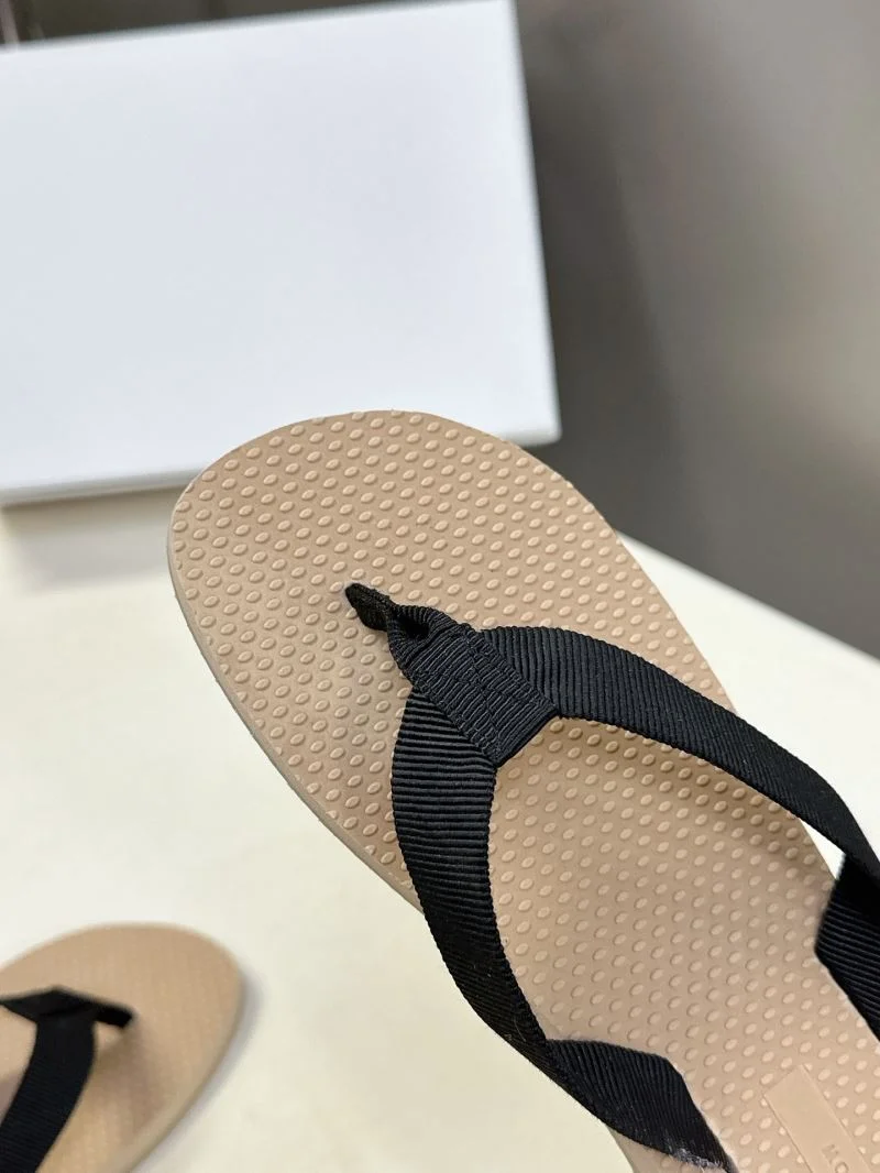 The Row Sandals ZeroBulk 8842