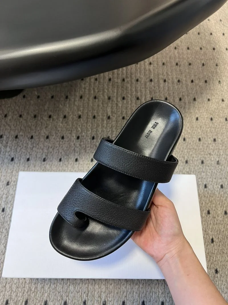 The Row Sandals Snug 5789