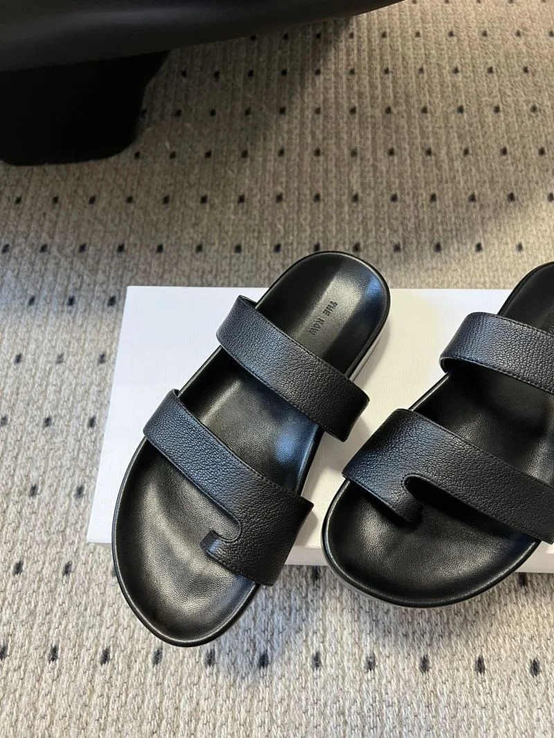The Row Sandals Snug 5789