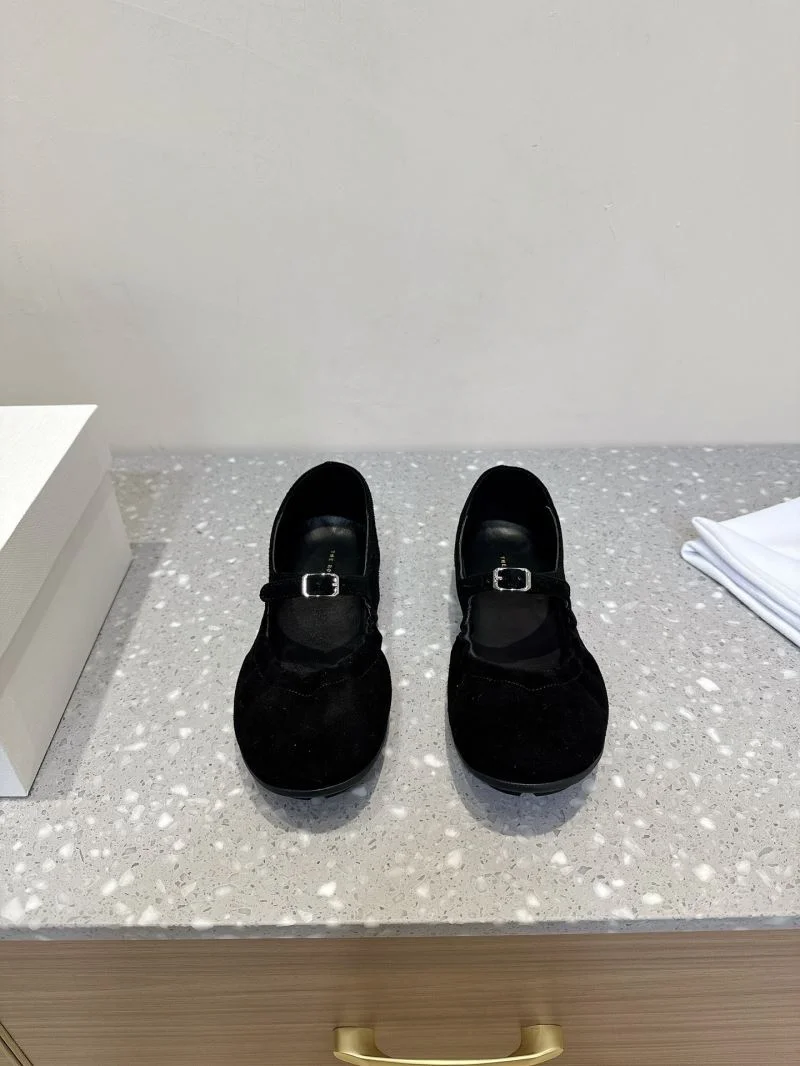 WeatherProof The Row Shoes 7224