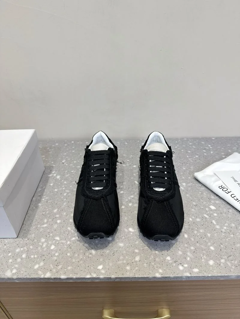 Sporty The Row Shoes 7202