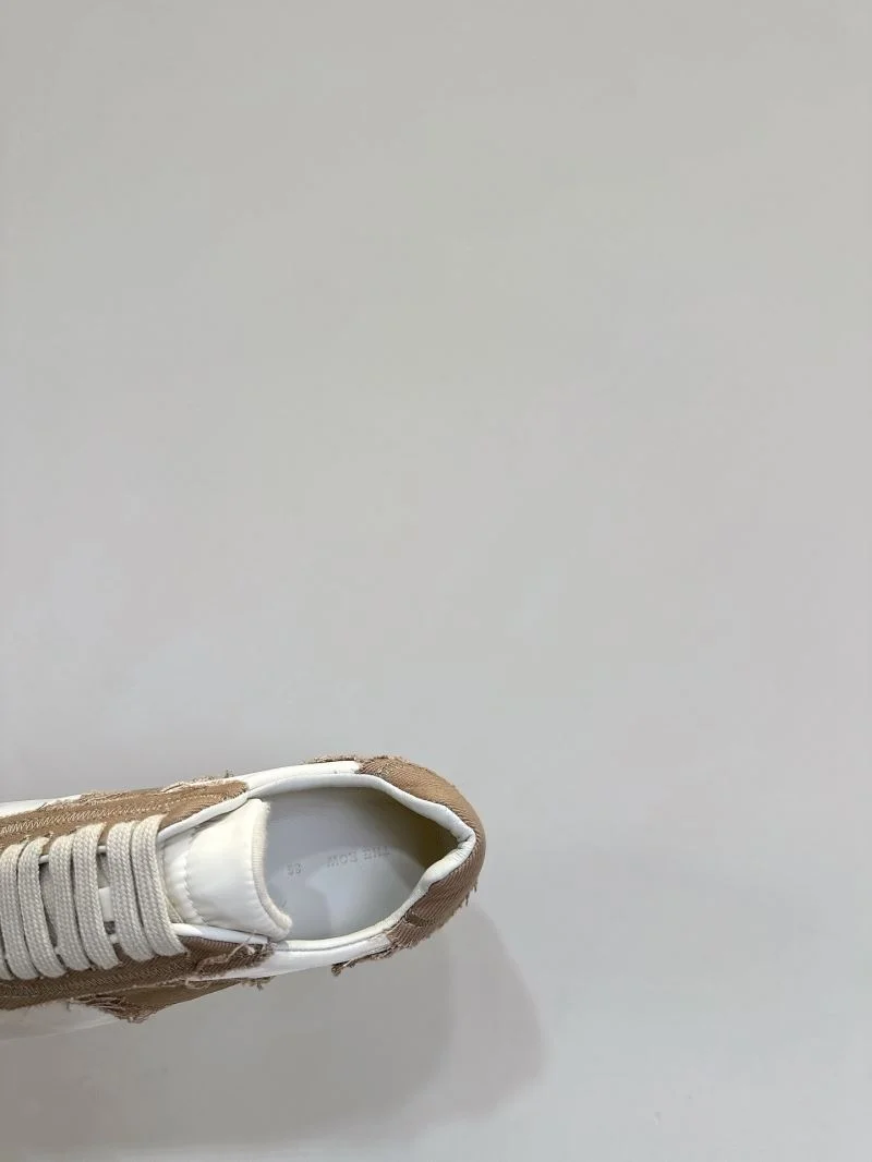 The Row Shoes FastDry 7210