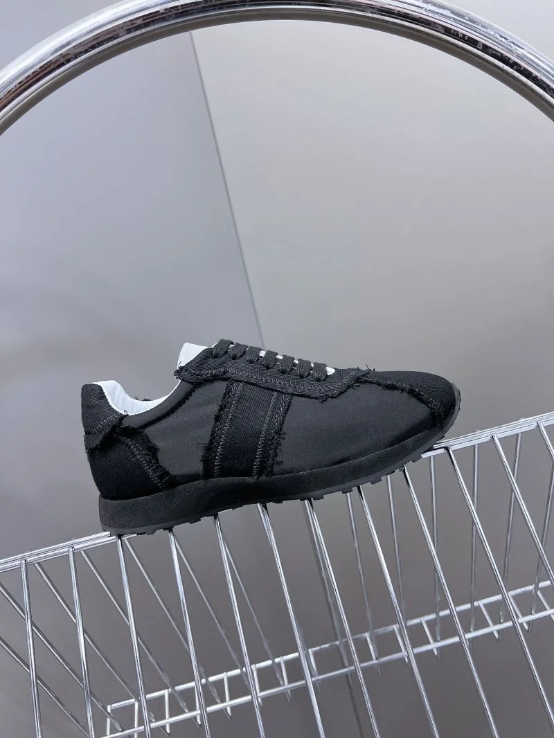 Sporty The Row Shoes 7206