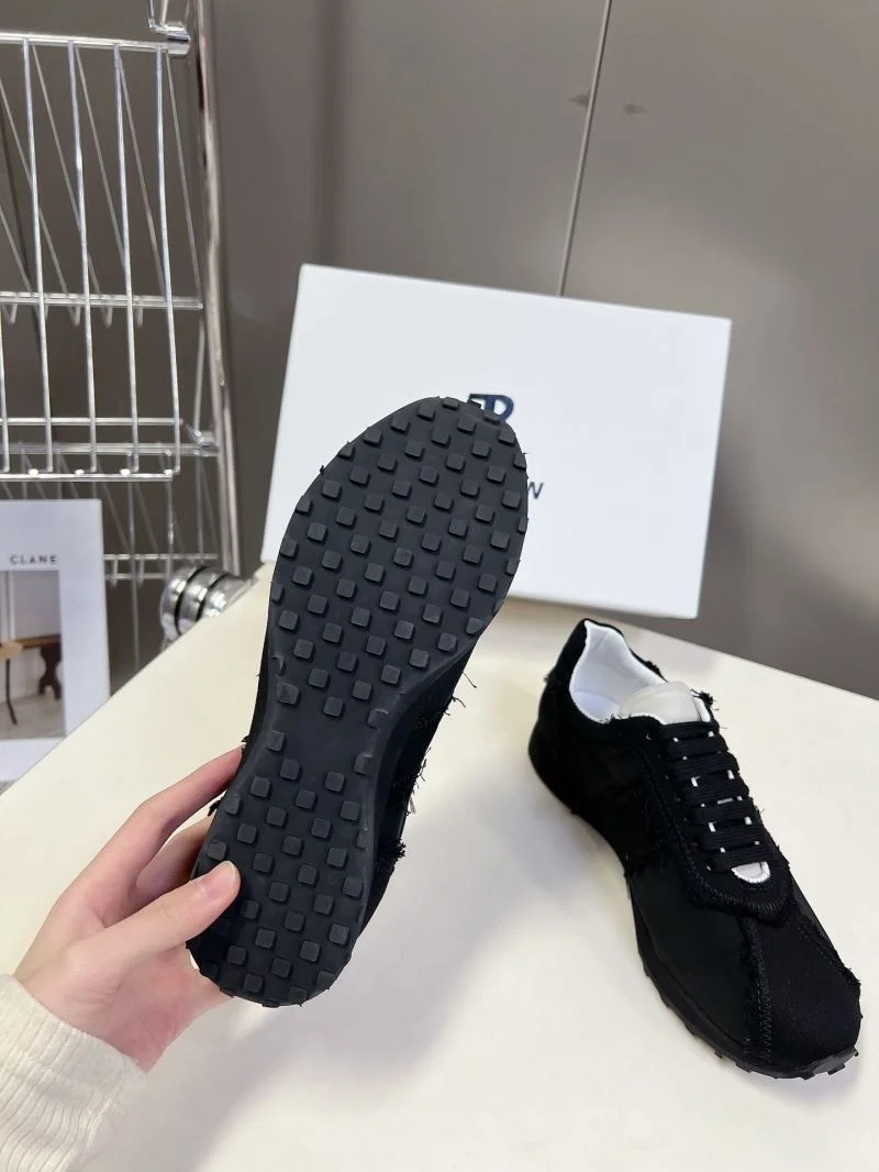 Sporty The Row Shoes 7206