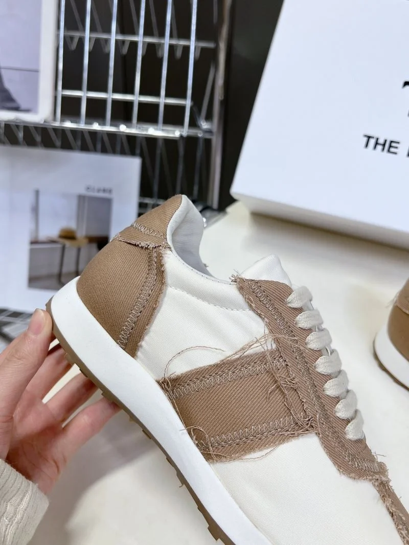 The Row Shoes Trendsetting 7235
