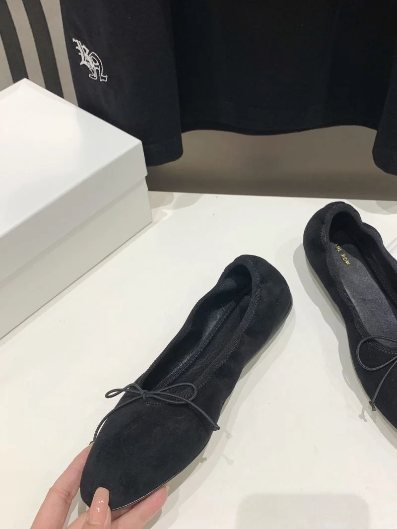 The Row Shoes ModernLook 7207