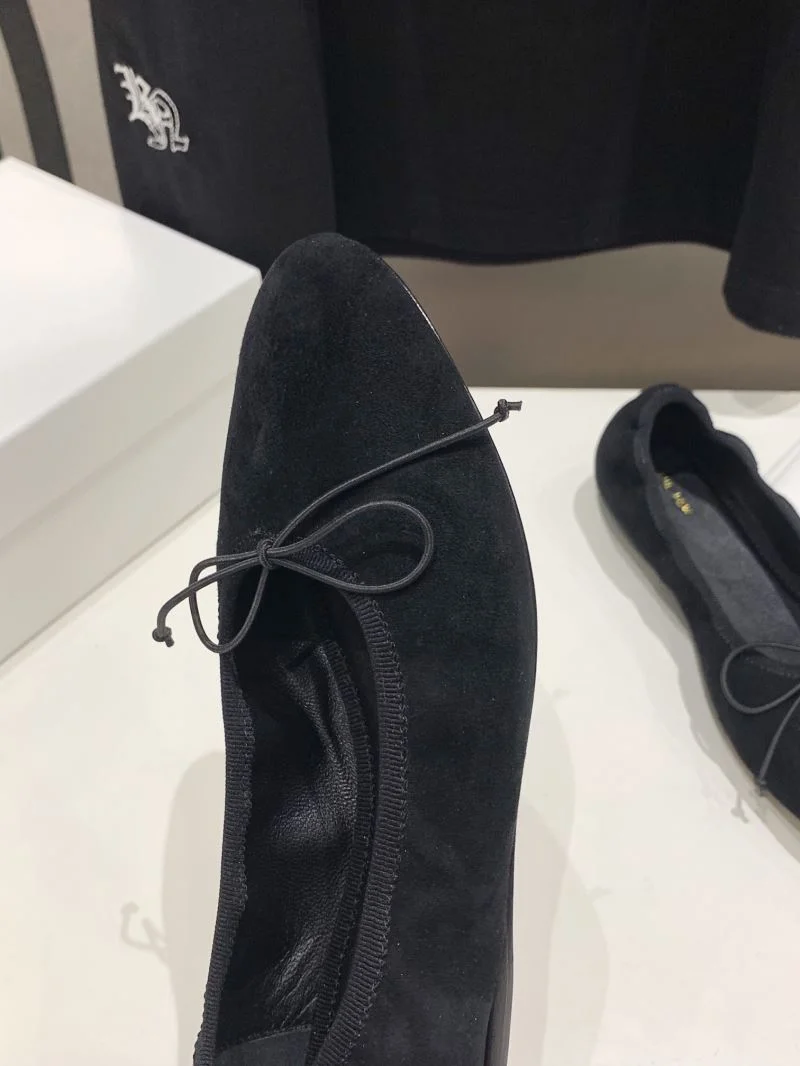 The Row Shoes ModernLook 7207