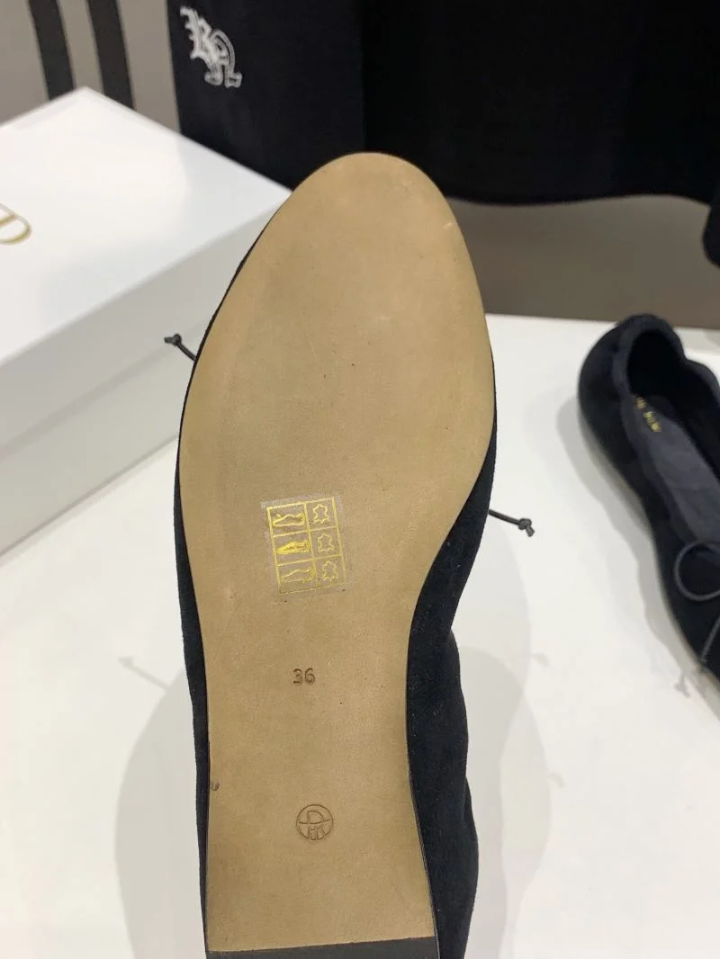 The Row Shoes ModernLook 7207