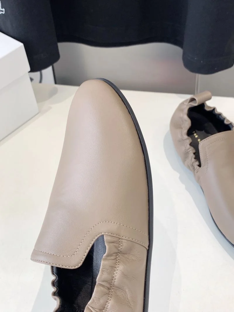 The Row Shoes Soft 7200