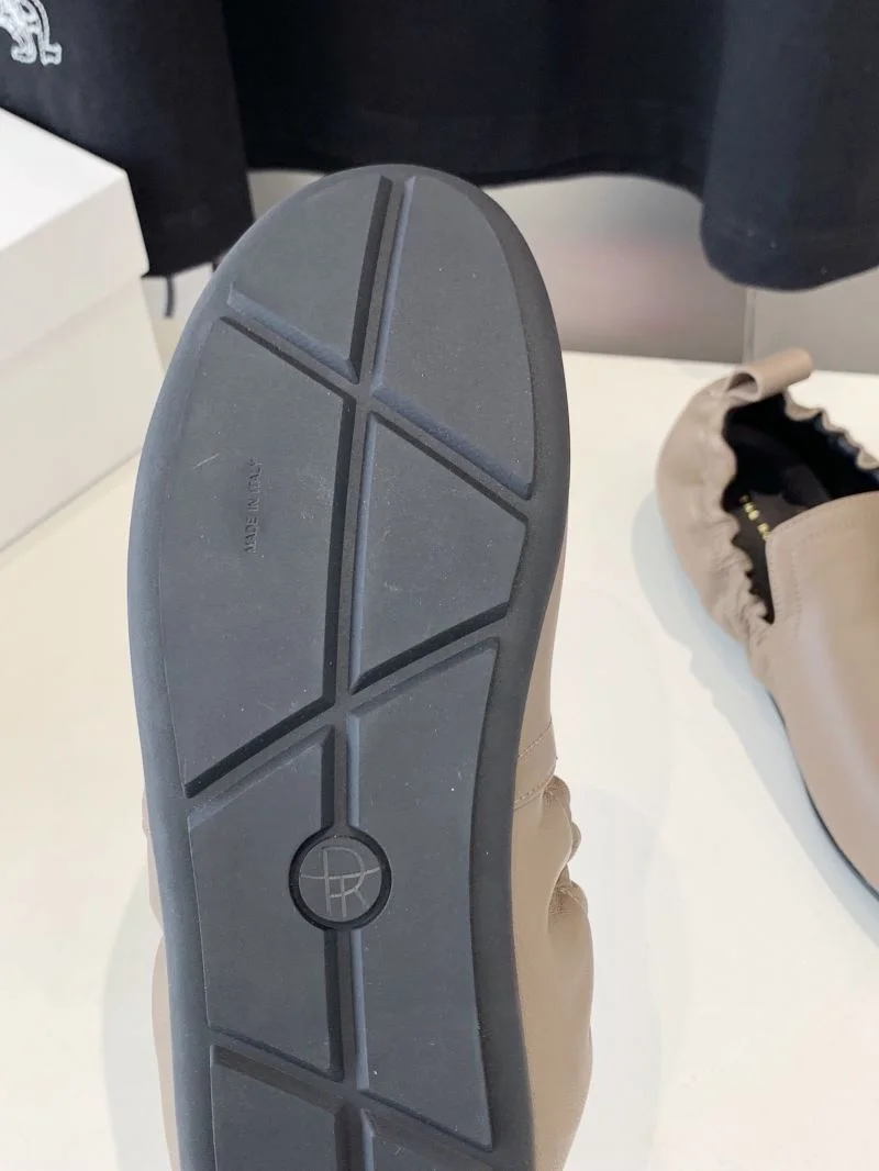 The Row Shoes Soft 7200