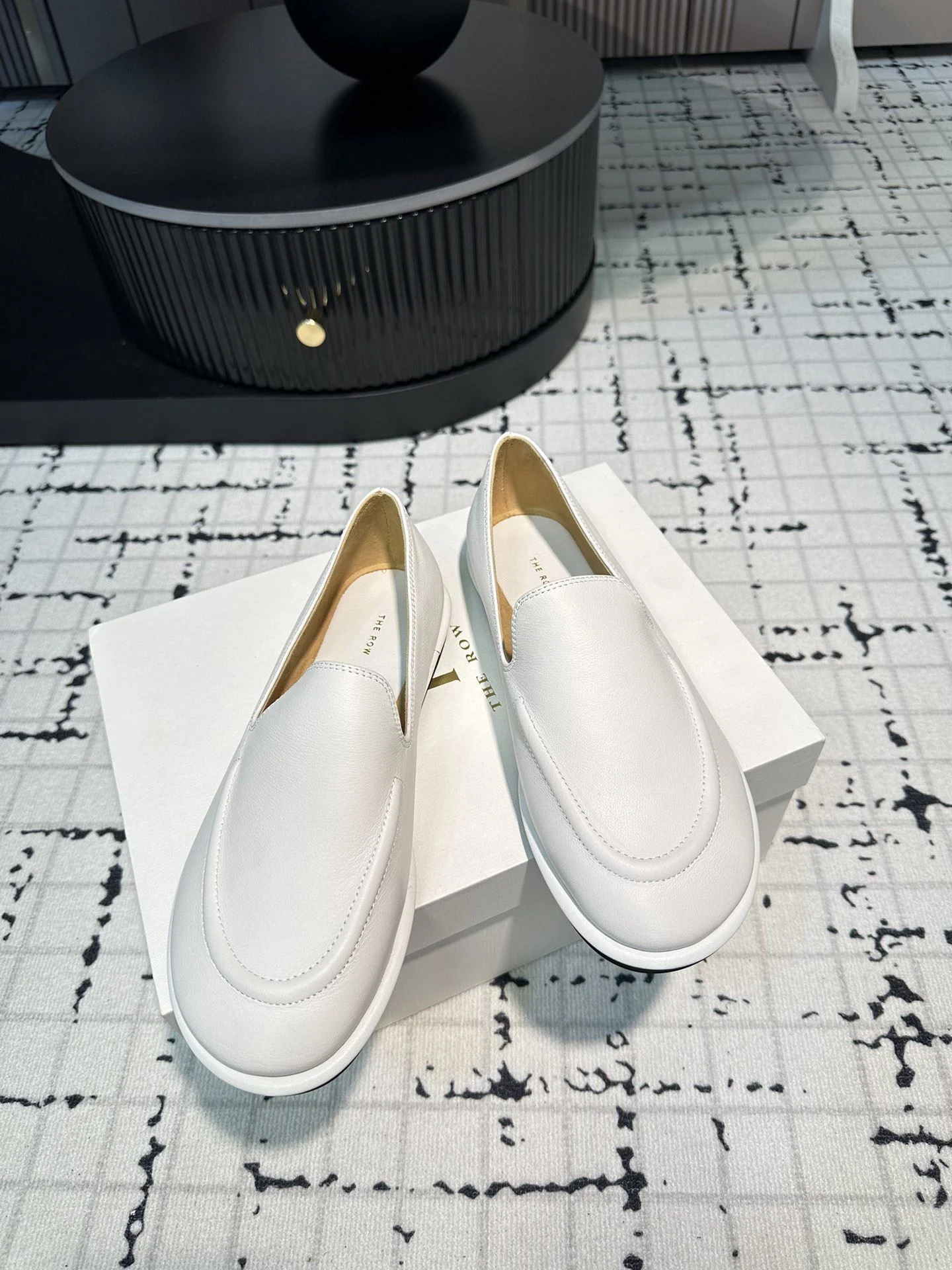 ModernLook The Row Shoes 7201