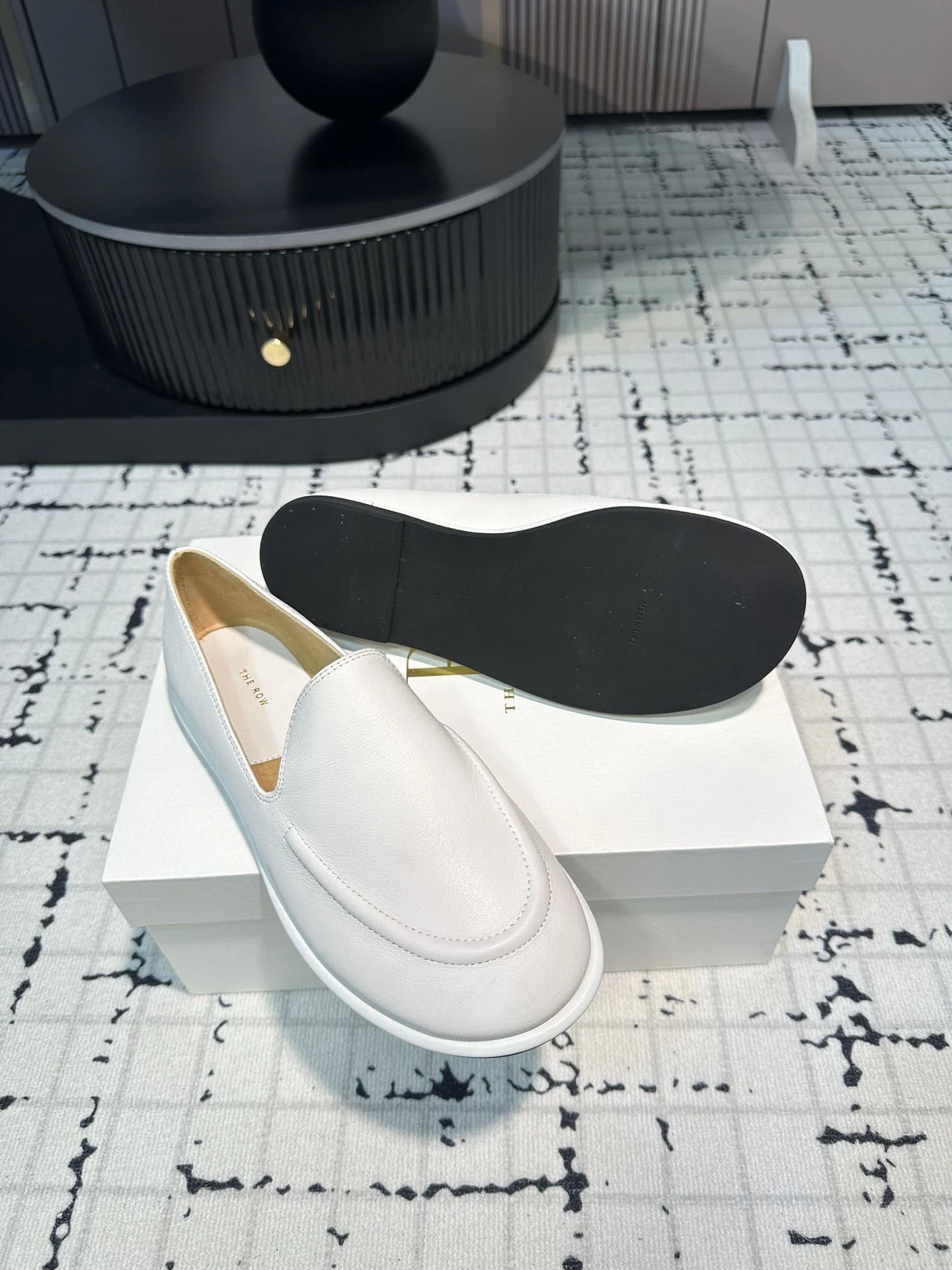 ModernLook The Row Shoes 7201