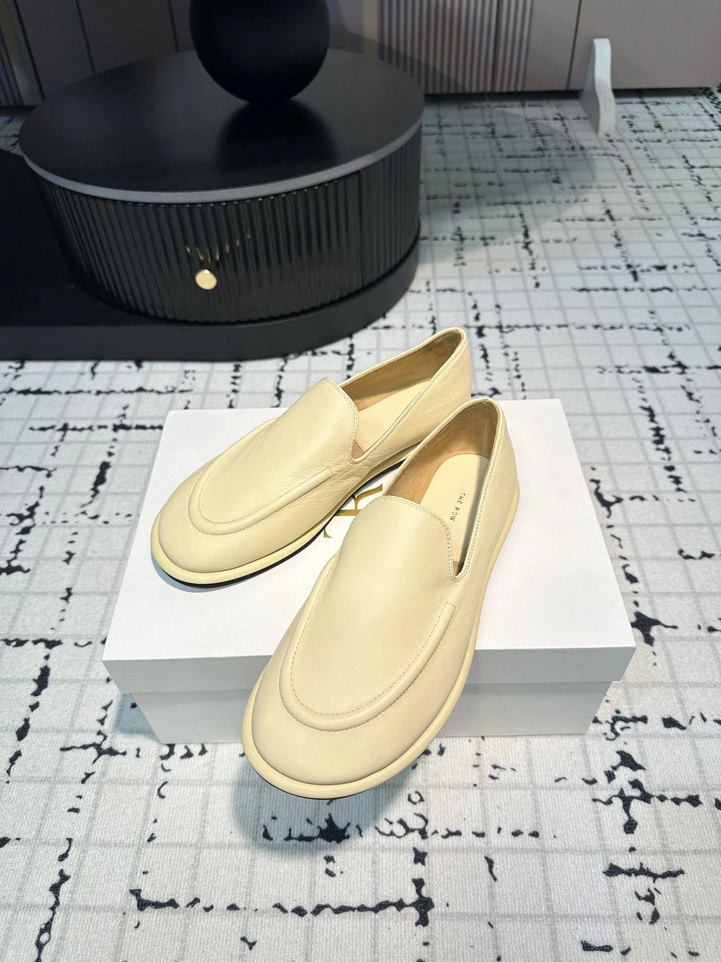 The Row Shoes EyeCatching 7197