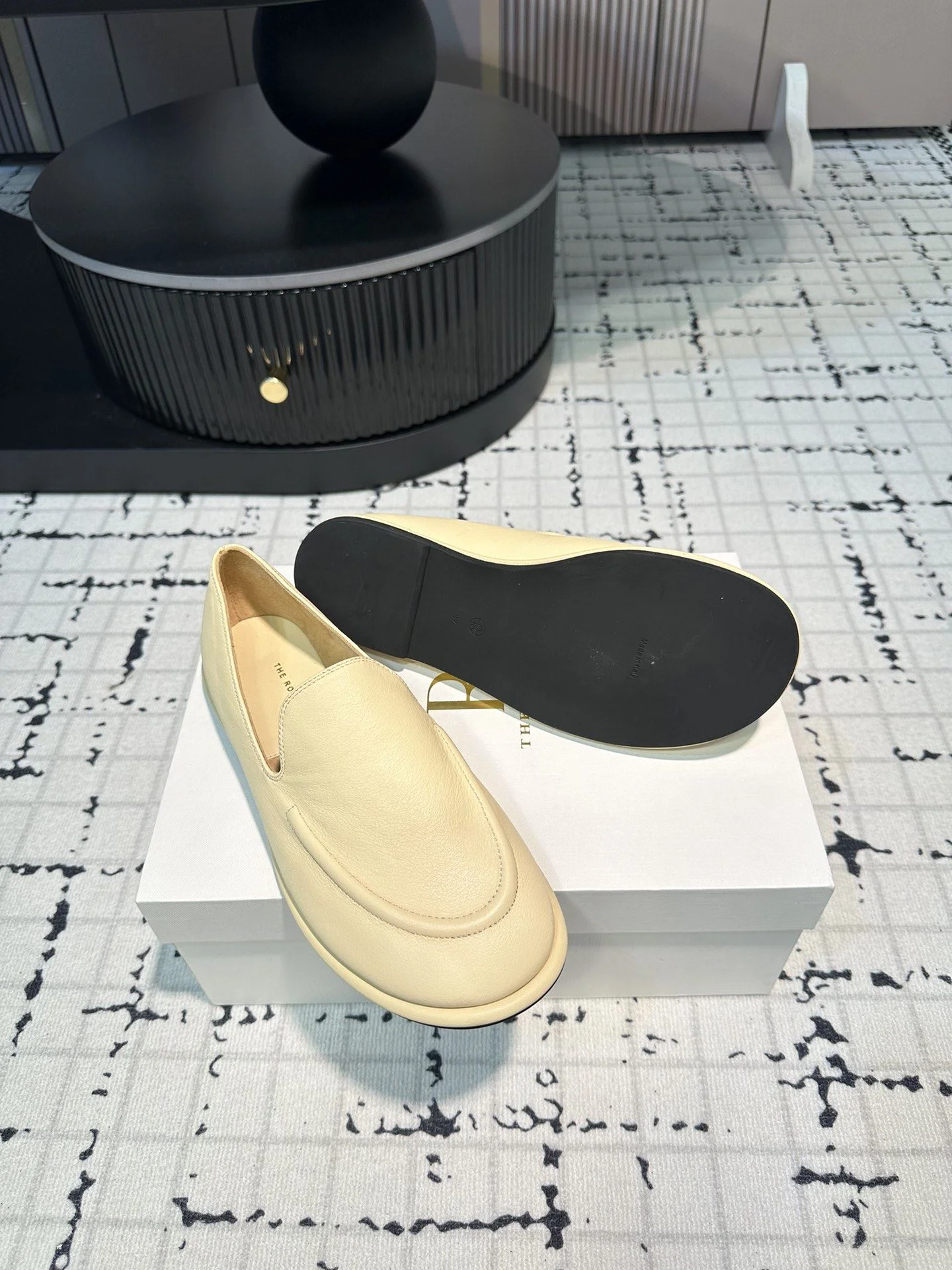 The Row Shoes EyeCatching 7197