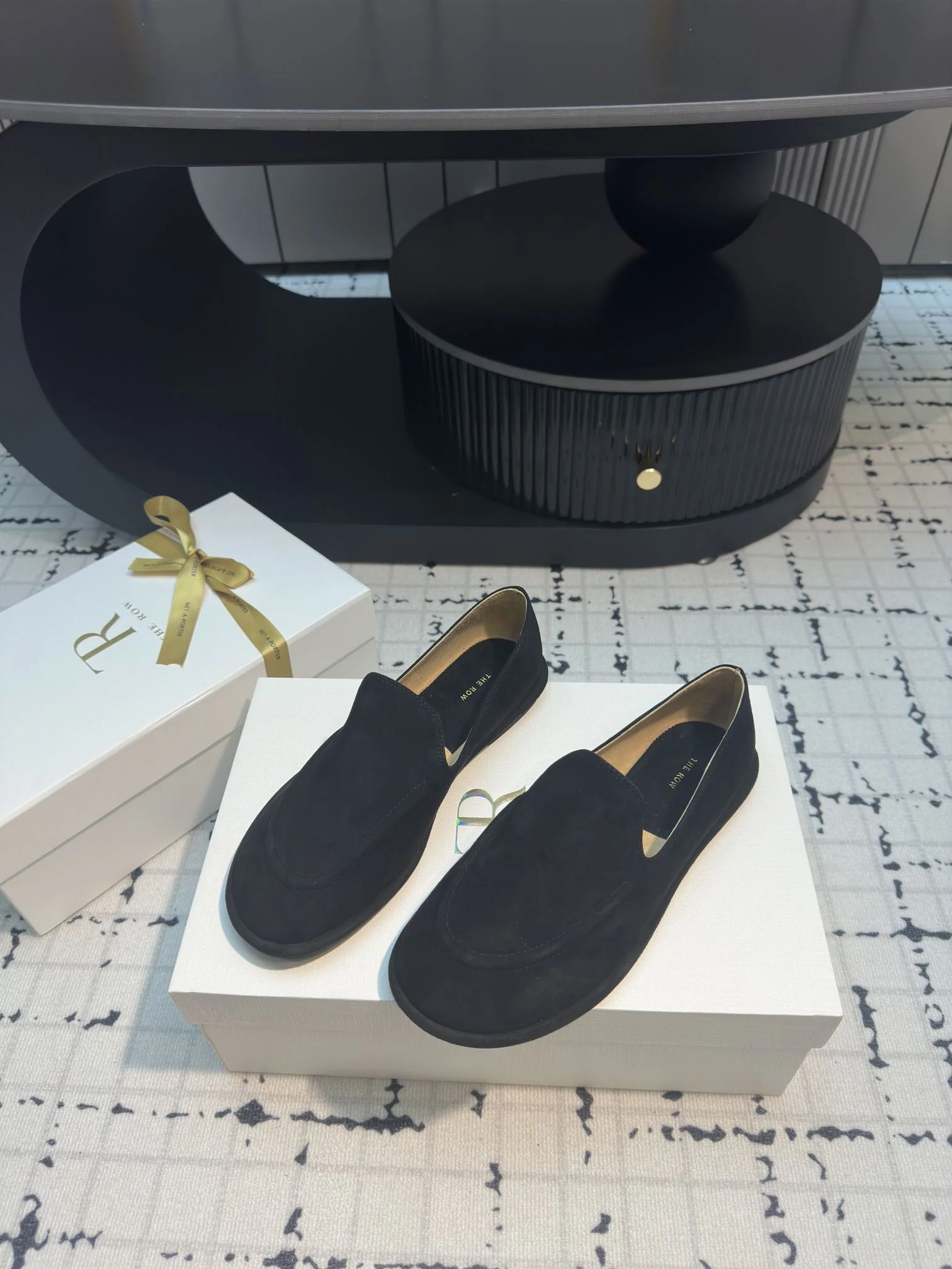EasyCare The Row Shoes 7260