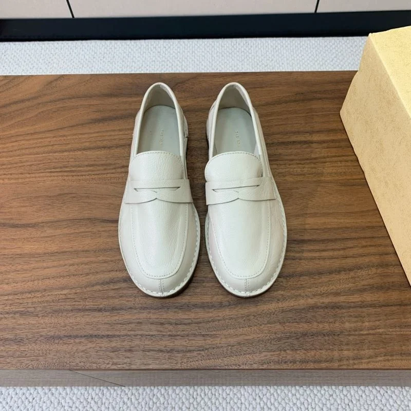 UrbanStyle The Row Shoes 11160