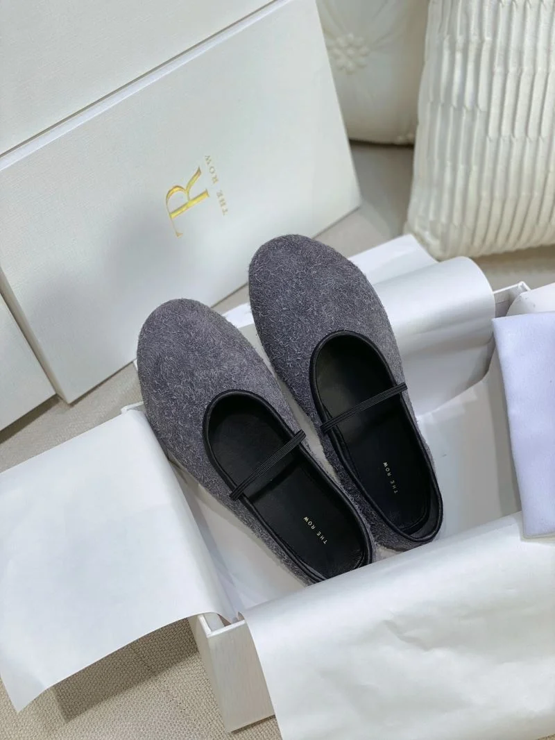 Casual The Row Shoes 8831