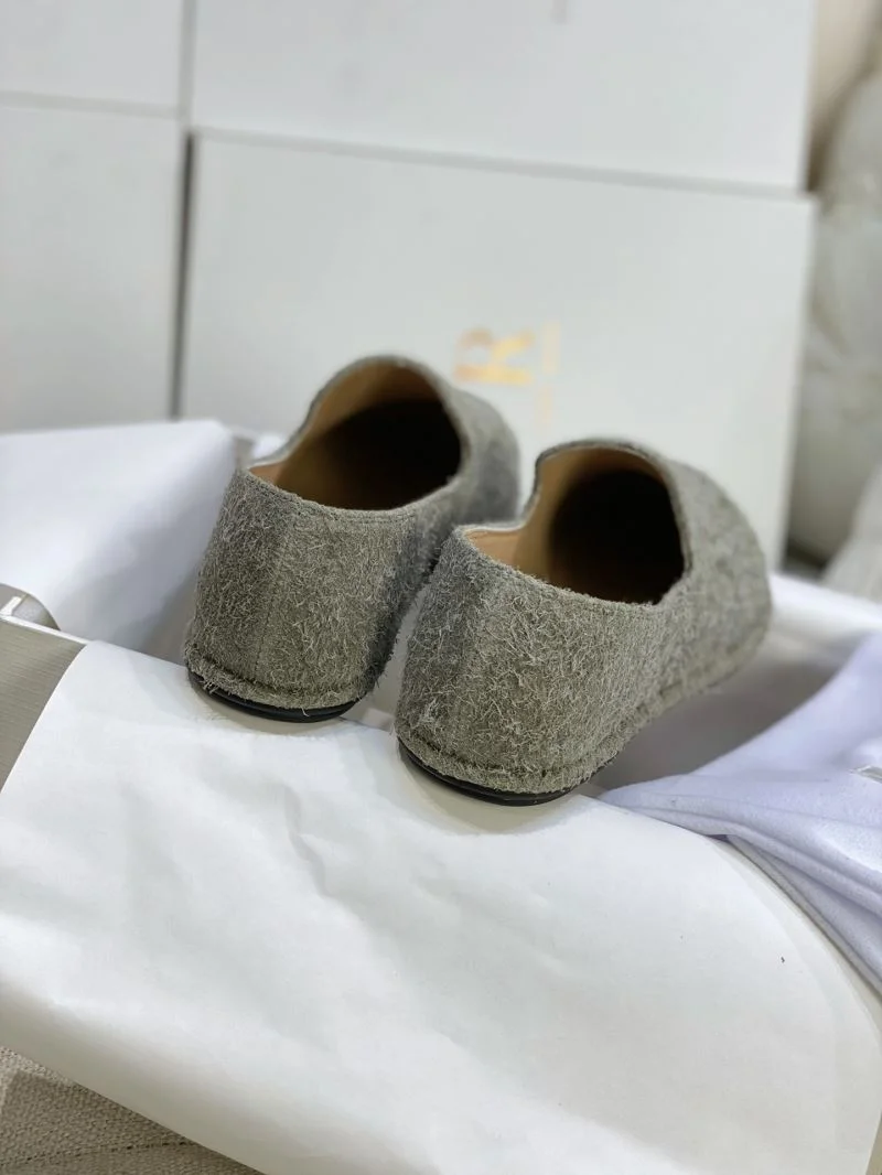 The Row Shoes Compact 8828