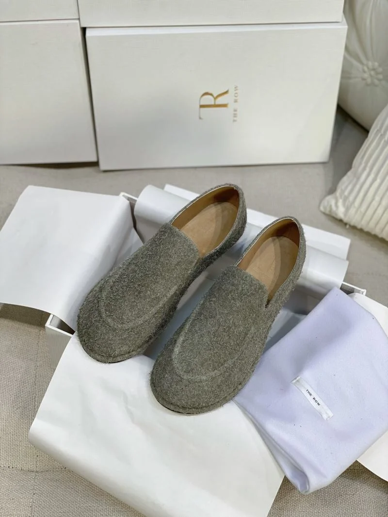 The Row Shoes Compact 8828
