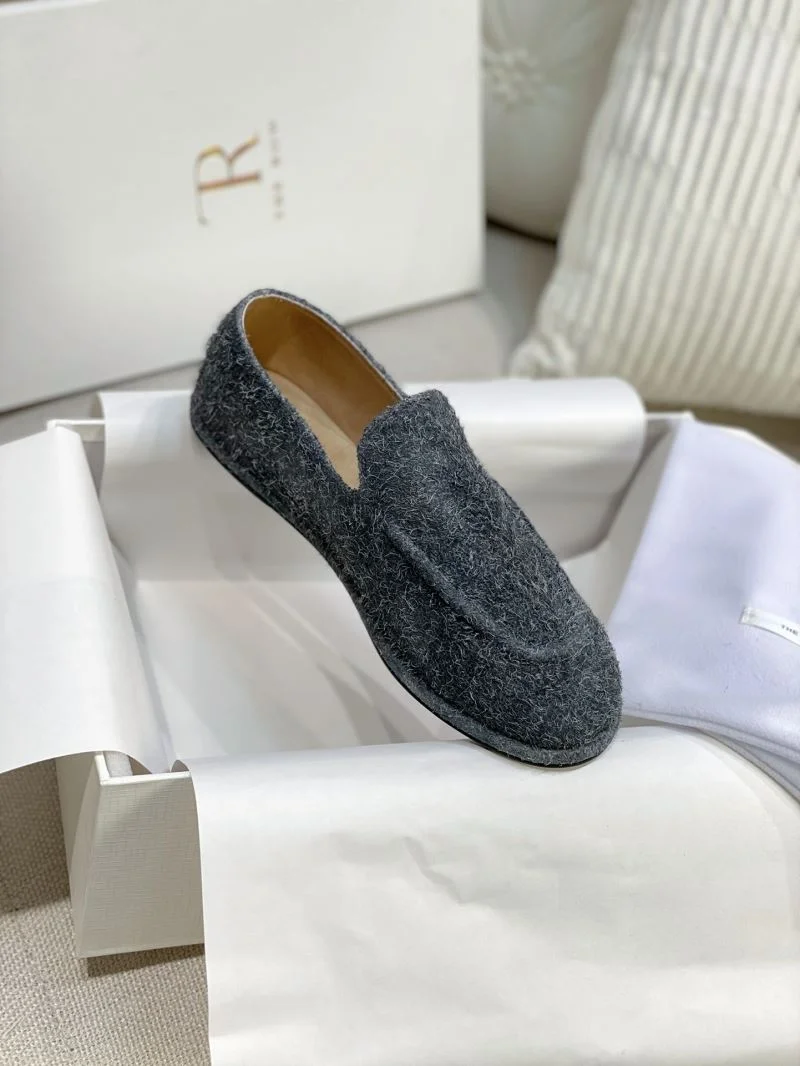 The Row Shoes Trendy 8829