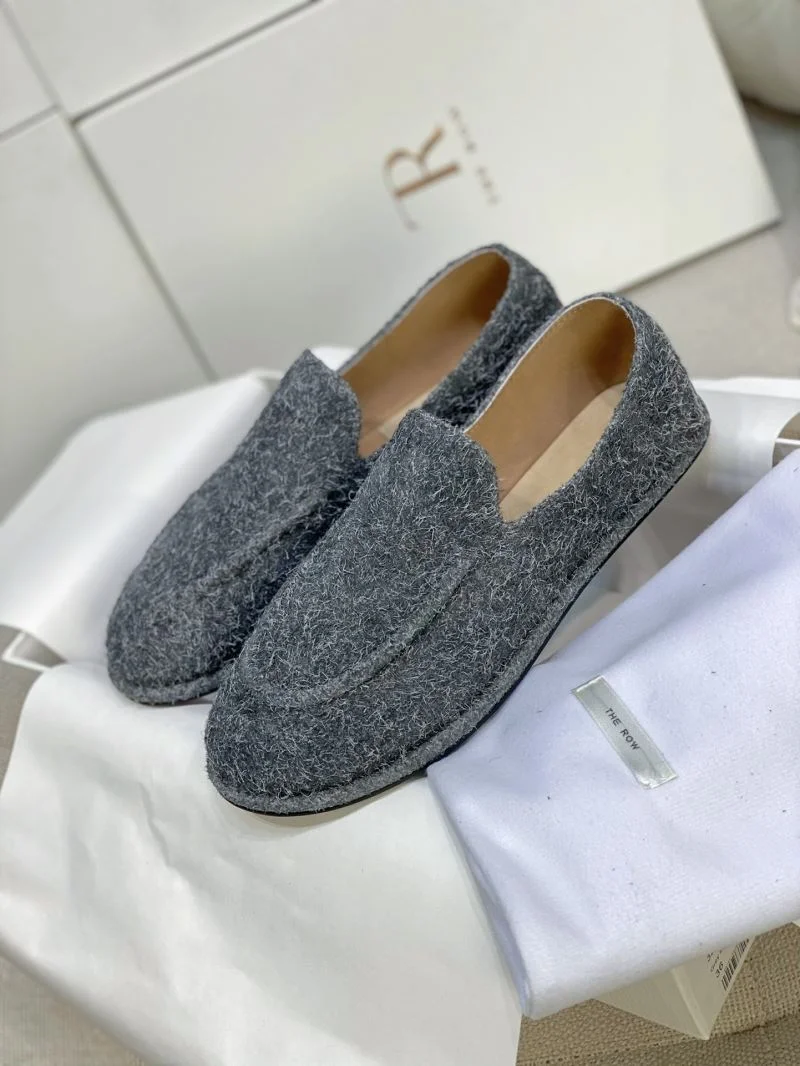 The Row Shoes Trendy 8829