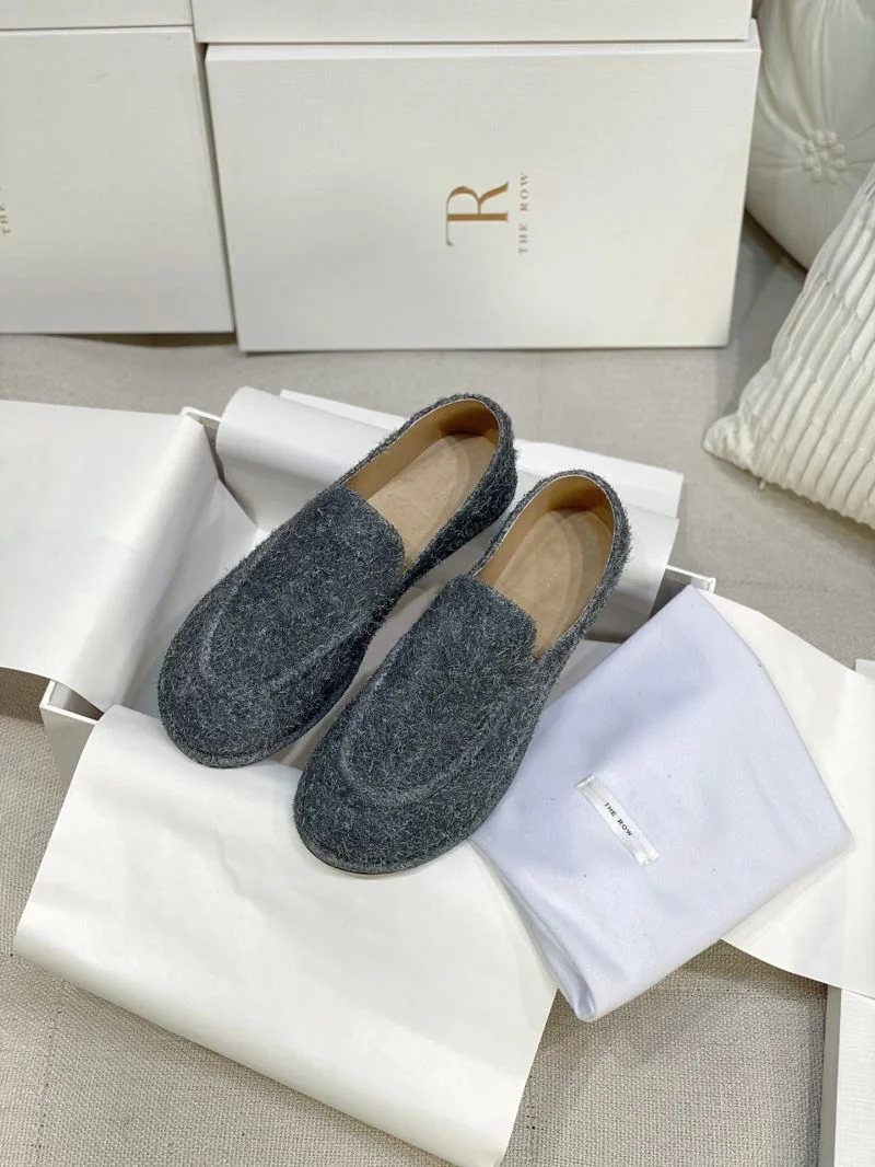 The Row Shoes Trendy 8829