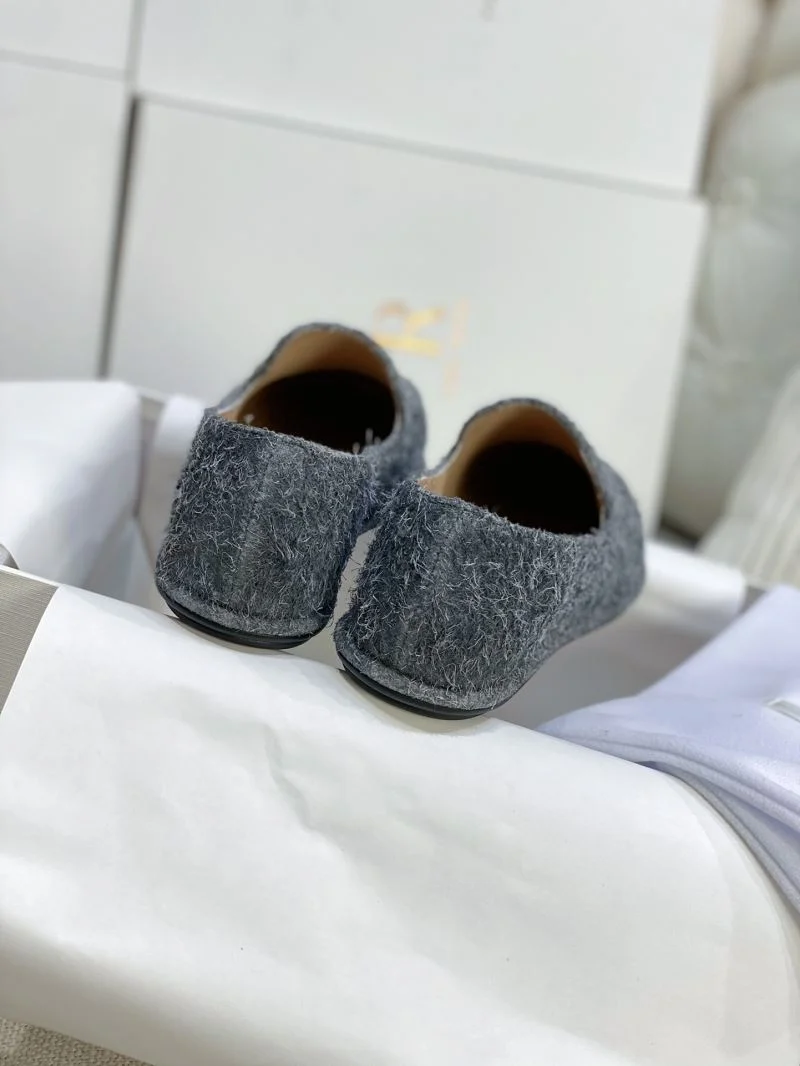The Row Shoes Trendy 8829